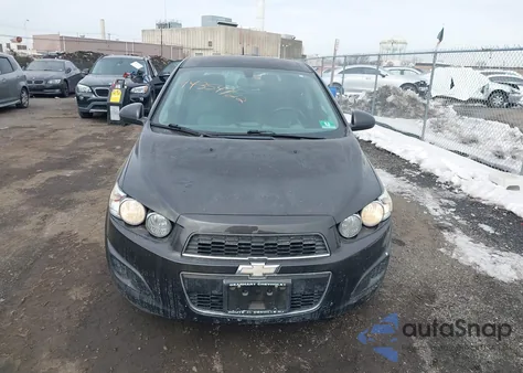 2014 Chevrolet Sonic Lt Auto z USA, uszkodzony, nr VIN 1G1JC6SG2E4193088